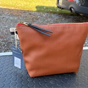 Universal Thread Tan Travel Bag